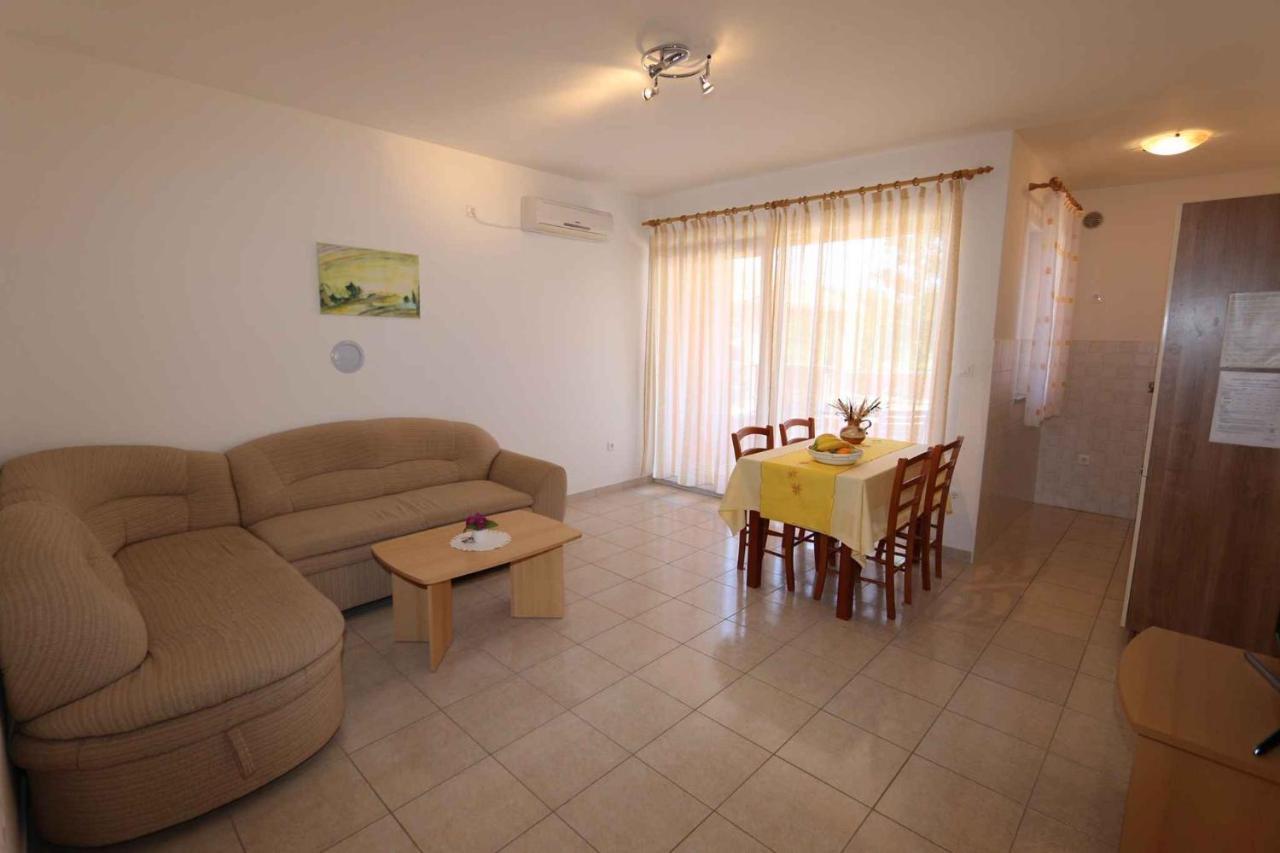 Apartments In Silo/Insel Krk 13430 部屋 写真